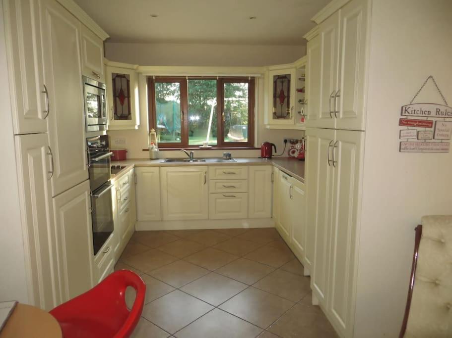 Borodino Studio Apartment Enniscorthy Exterior photo